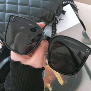 Kacamata Hitam Putih Unisex Sunglassess Wanita & Pria Korea Fashion